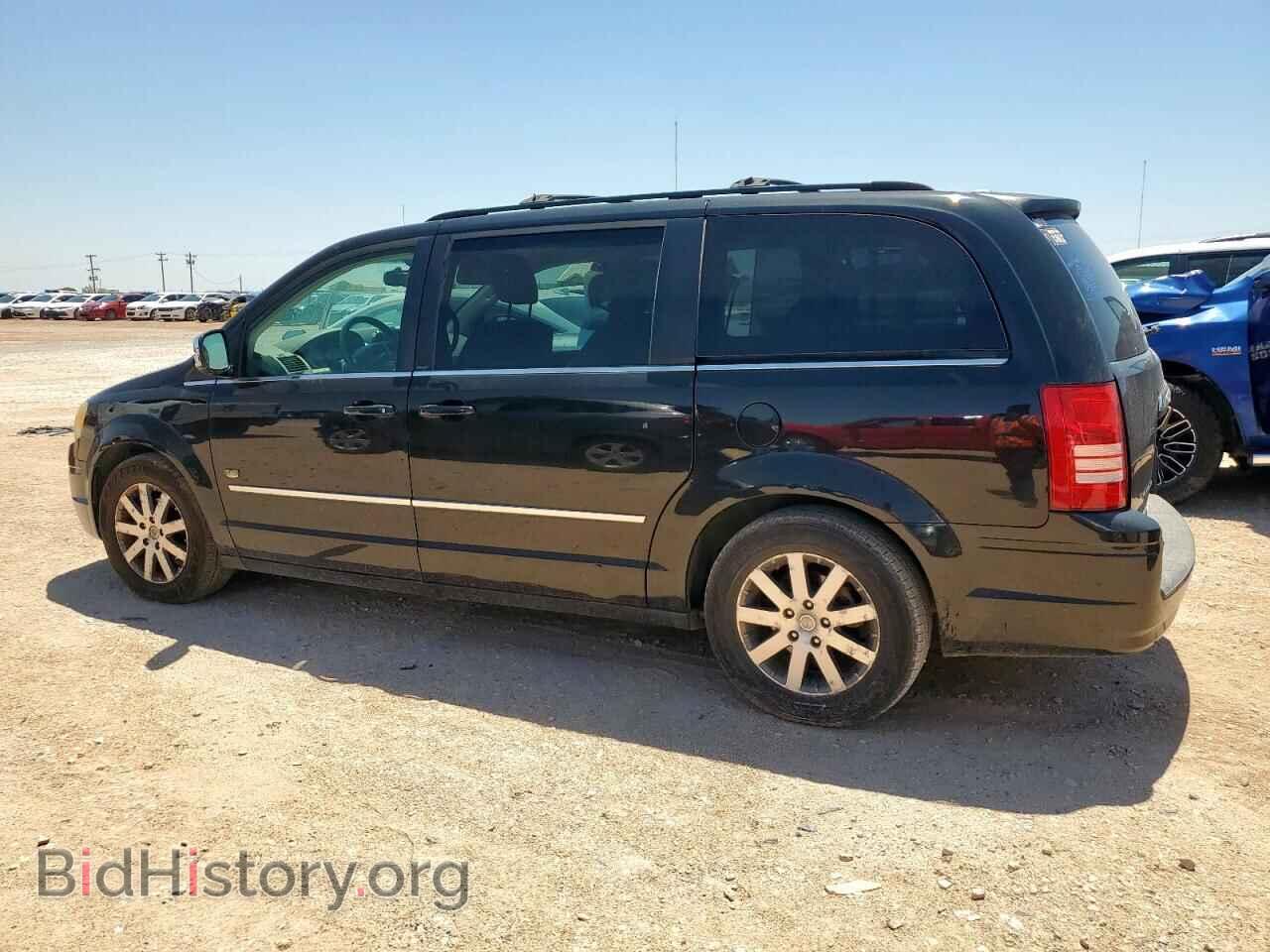 2009 CHRYSLER MINIVAN - VIN: 2A8HR541X9R641788 - Photo 2