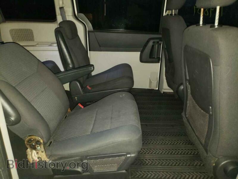 2010 Dodge CARAVAN (VIN 2D4RN5D11AR181368) — photo 6 of 10