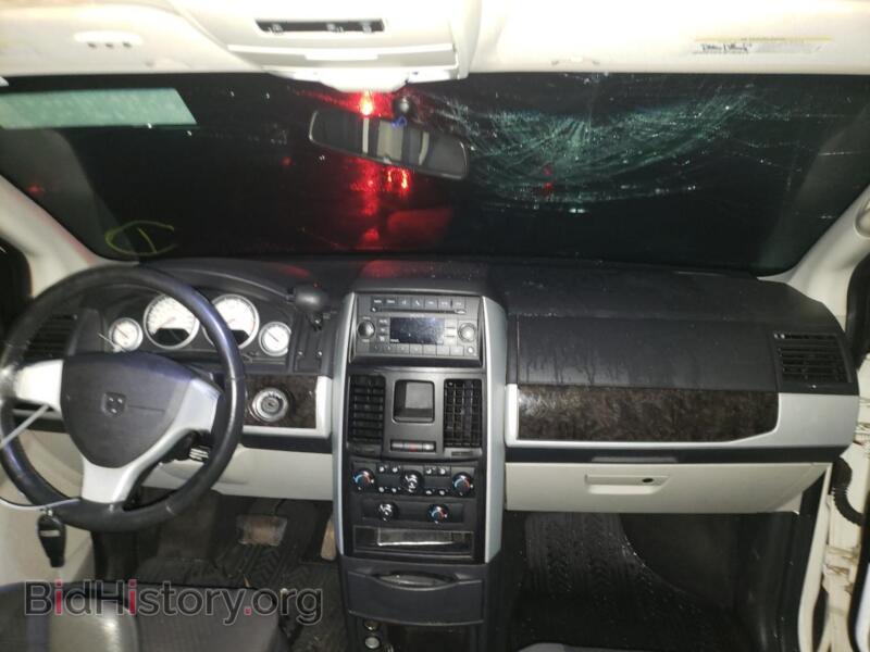 2010 Dodge CARAVAN (VIN 2D4RN5D11AR181368) — photo 9 of 10