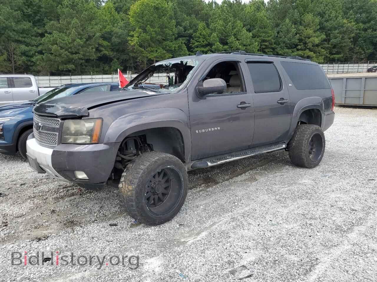 Photo 1GNUKJE37AR103053 - CHEVROLET SUBURBAN 2010