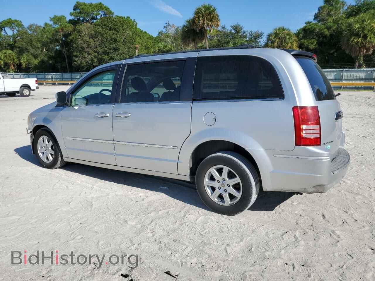 2010 CHRYSLER MINIVAN - VIN: 2A4RR5D17AR252679 - Фото 2