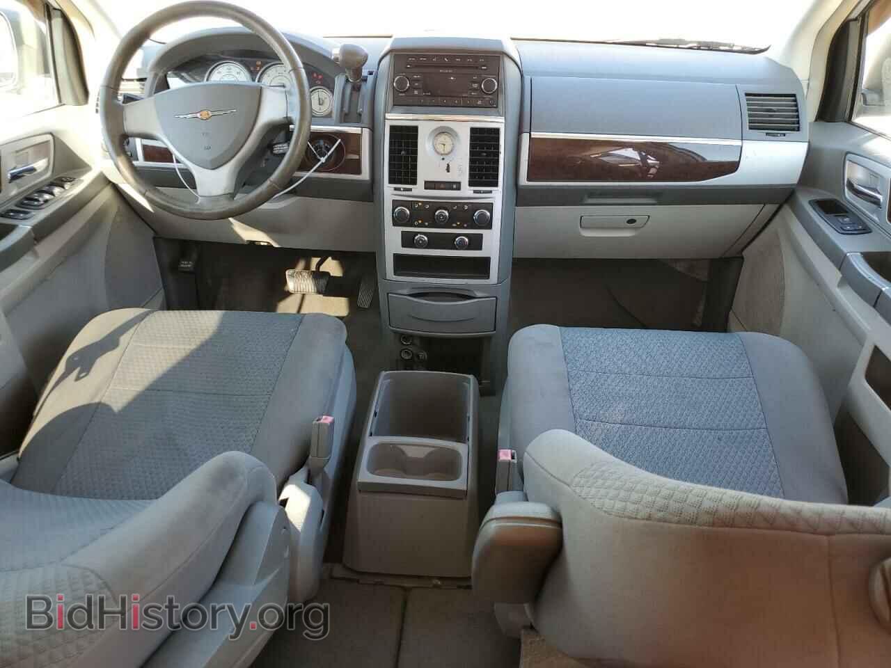2010 CHRYSLER MINIVAN - VIN: 2A4RR5D17AR252679 - Фото 8