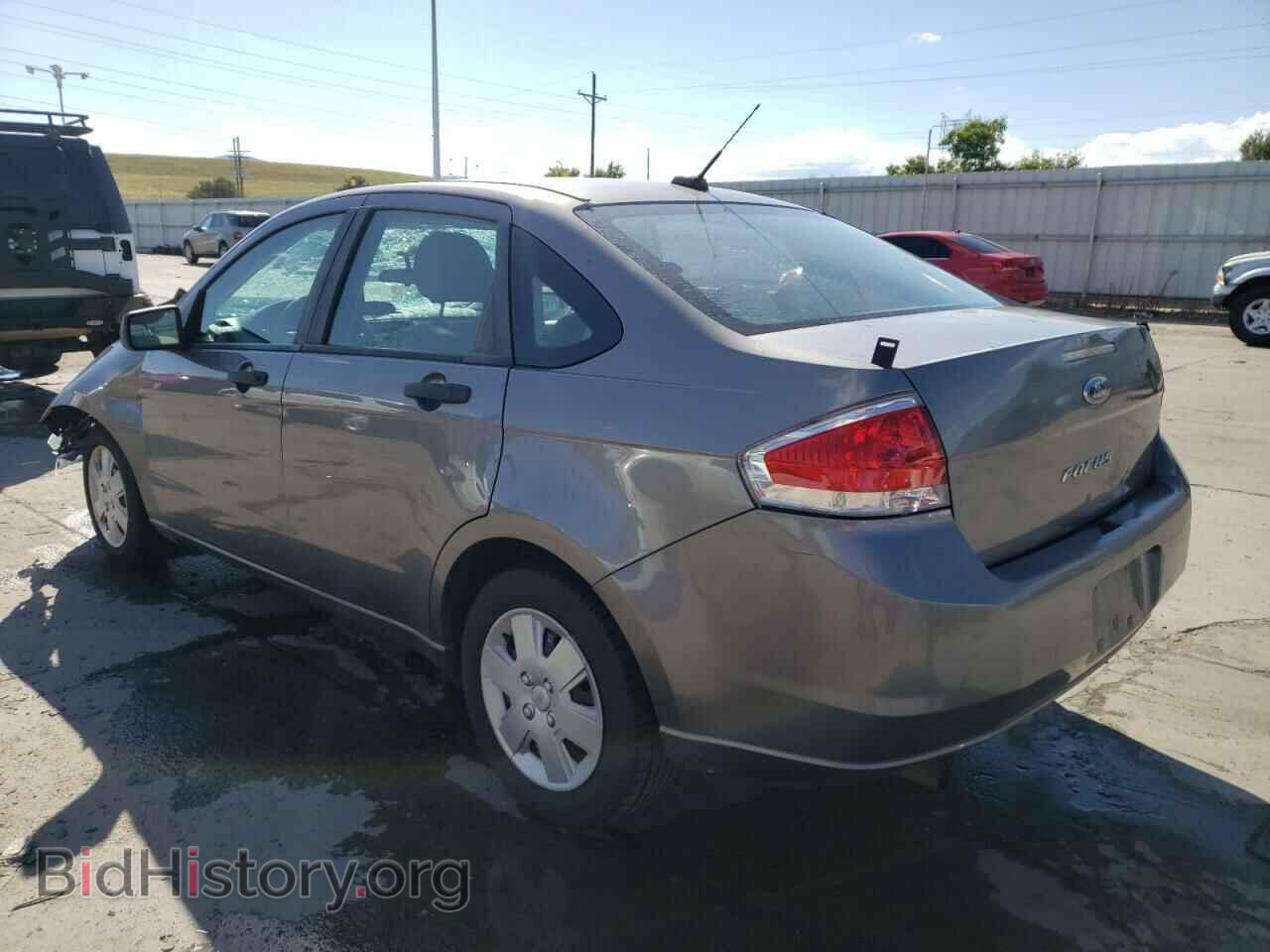 2011 FORD FOCUS - VIN: 1FAHP3ENXBW119975 - Фото 2