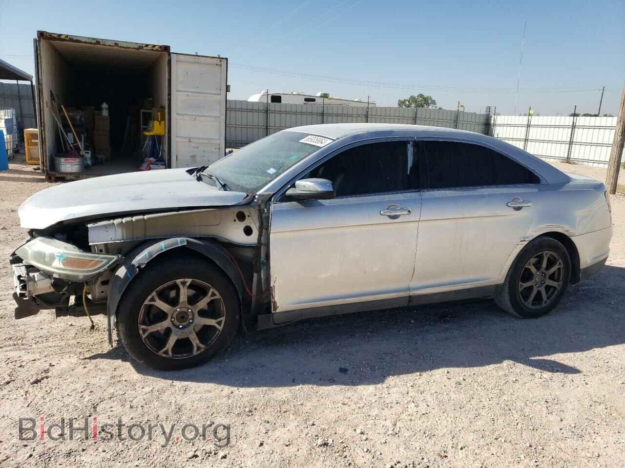Photo 1FAHP2FW9BG138075 - FORD TAURUS 2011