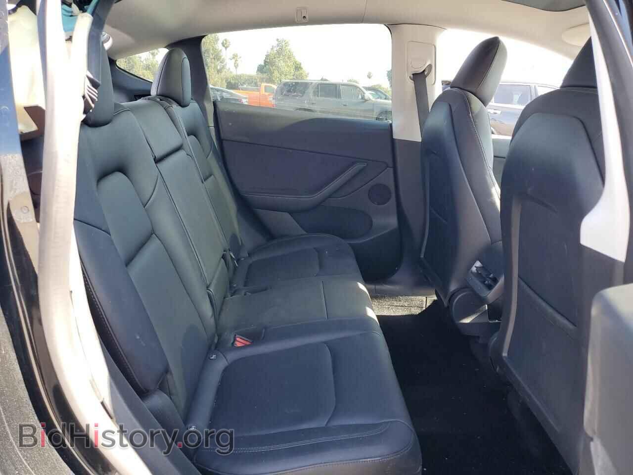 2022 TESLA MODEL Y - VIN: 7SAYGDEF7NF388651 - Фото 11