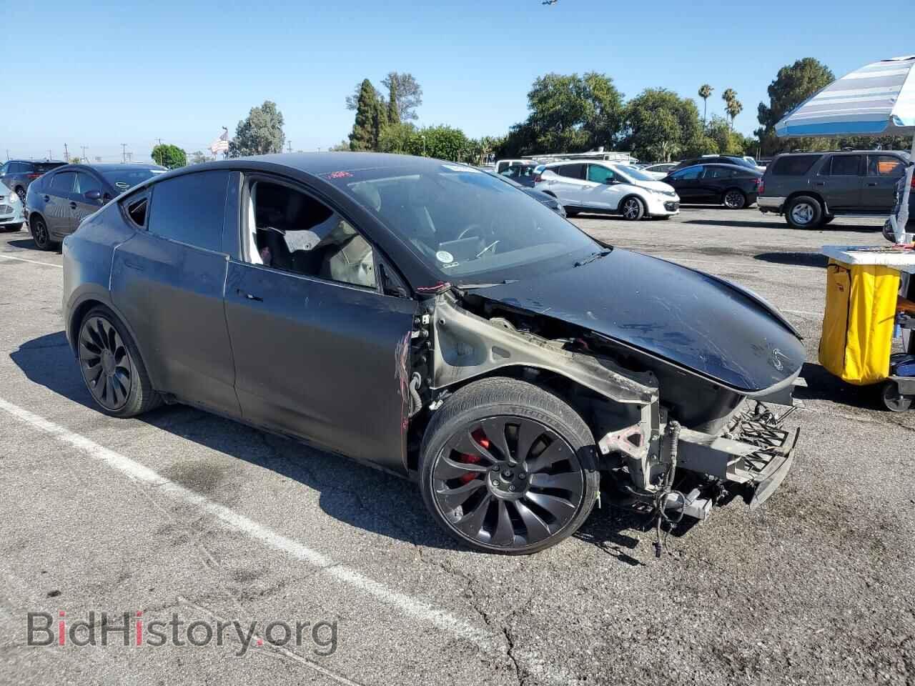 2022 TESLA MODEL Y - VIN: 7SAYGDEF7NF388651 - Фото 4