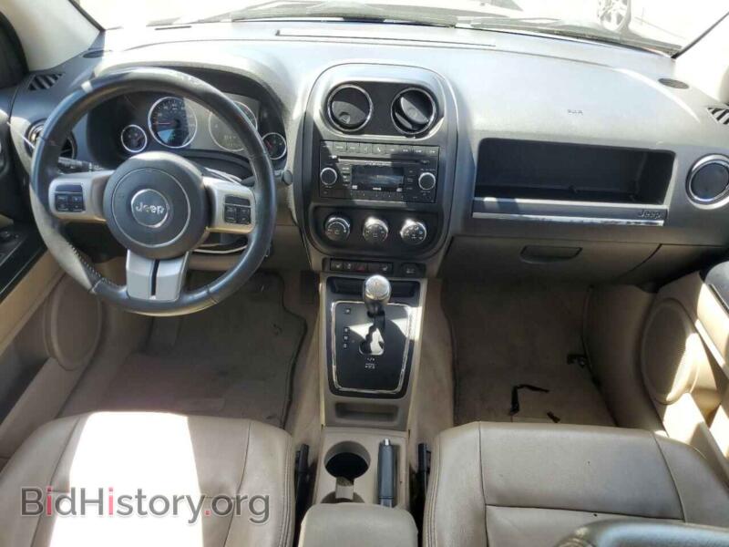2012 Jeep COMPASS (VIN 1C4NJDCB2CD659122) — фото 8 из 13