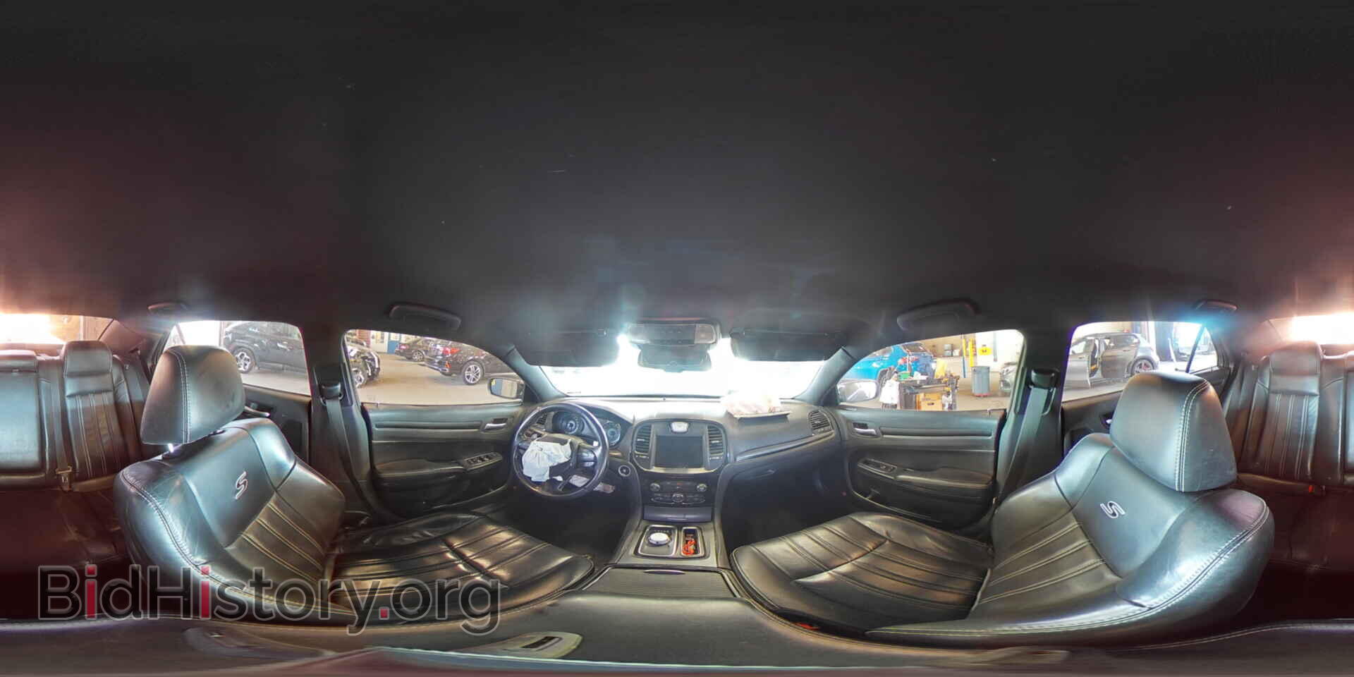 2016 CHRYSLER 300 - VIN: 2C3CCAGG5GH165811 - Photo 15