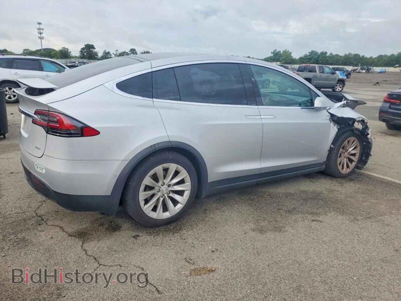 2017 Tesla MODEL X (VIN 5YJXCDE25HF035640) — фото 3 из 13