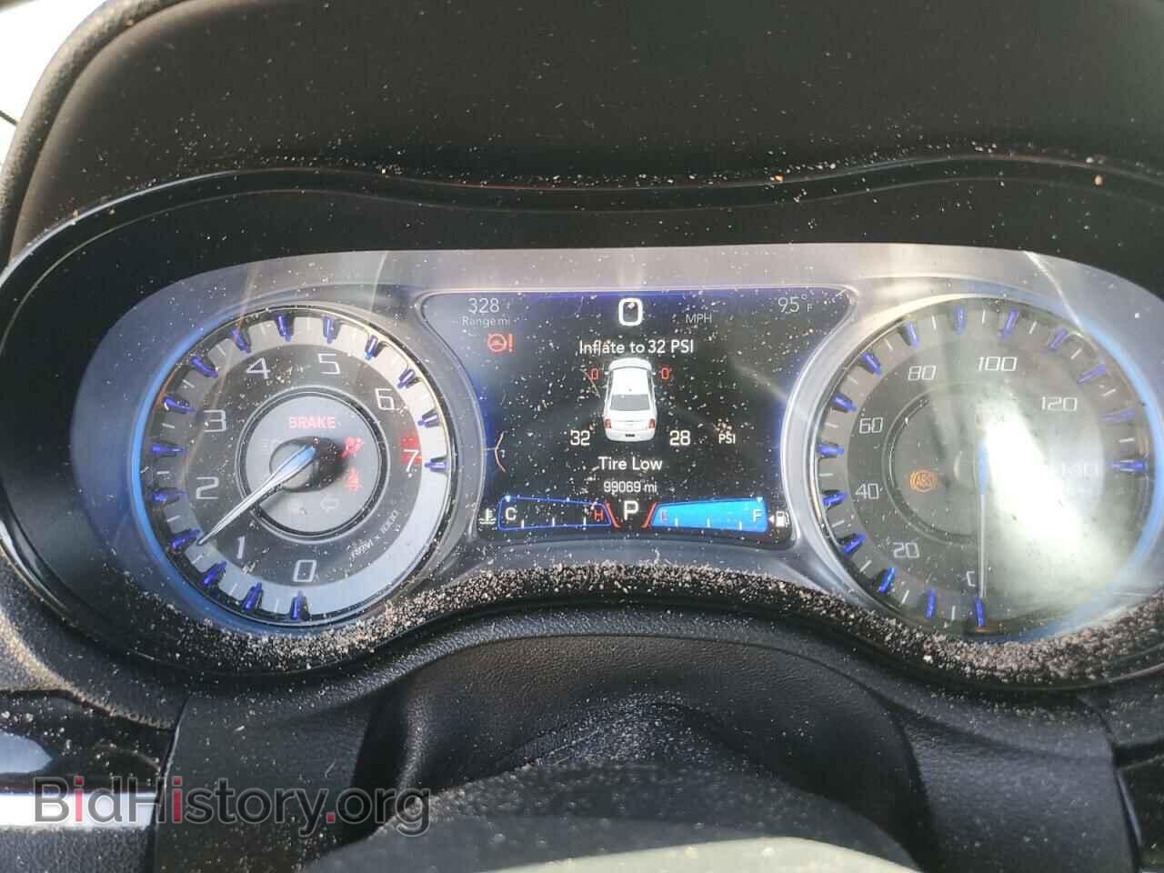 2017 CHRYSLER 300 - VIN: 2C3CCABG2HH612670 - Фото 9