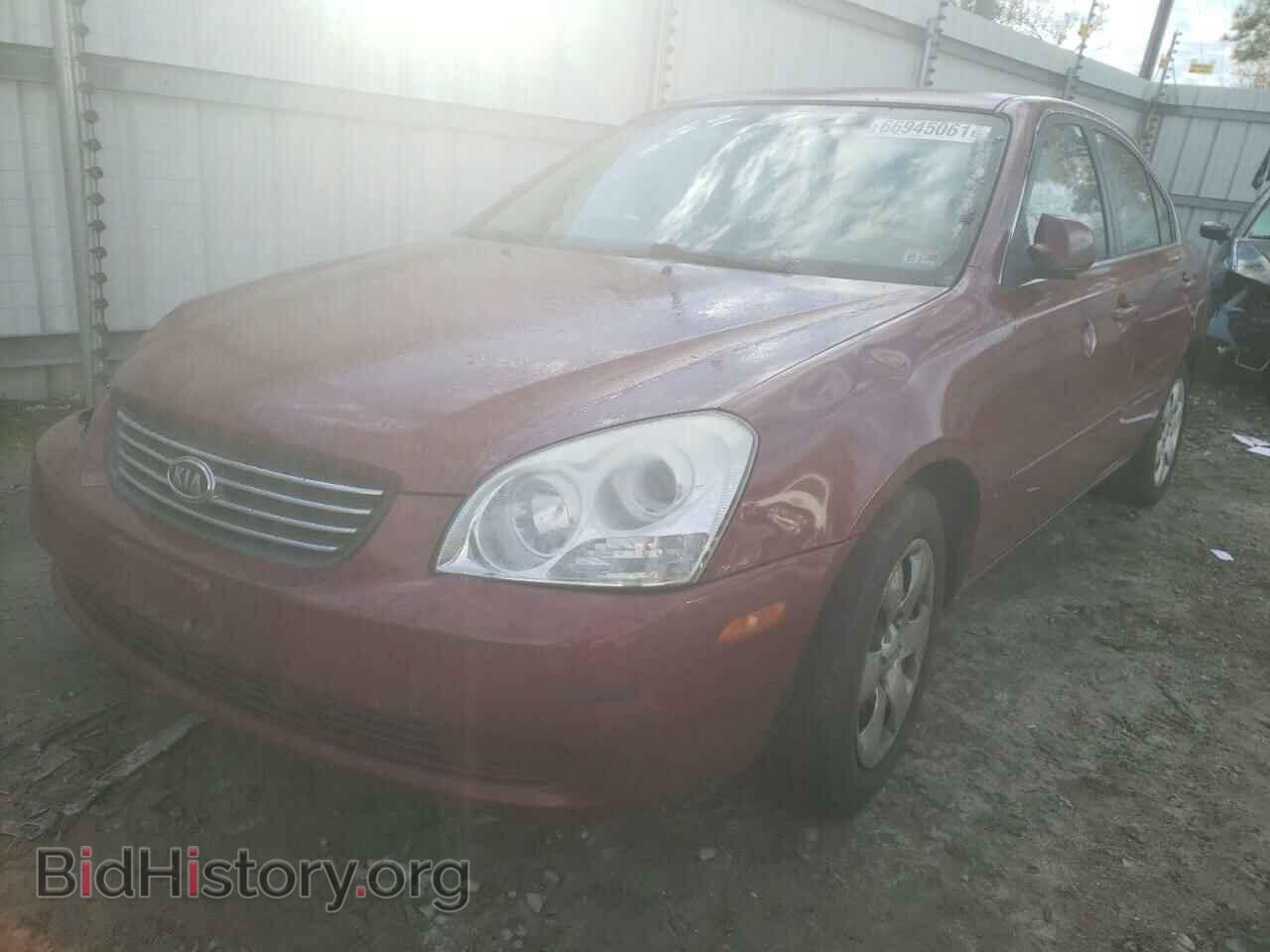 2007 KIA OPTIMA - VIN: KNAGE123X75082634 - Фото 2