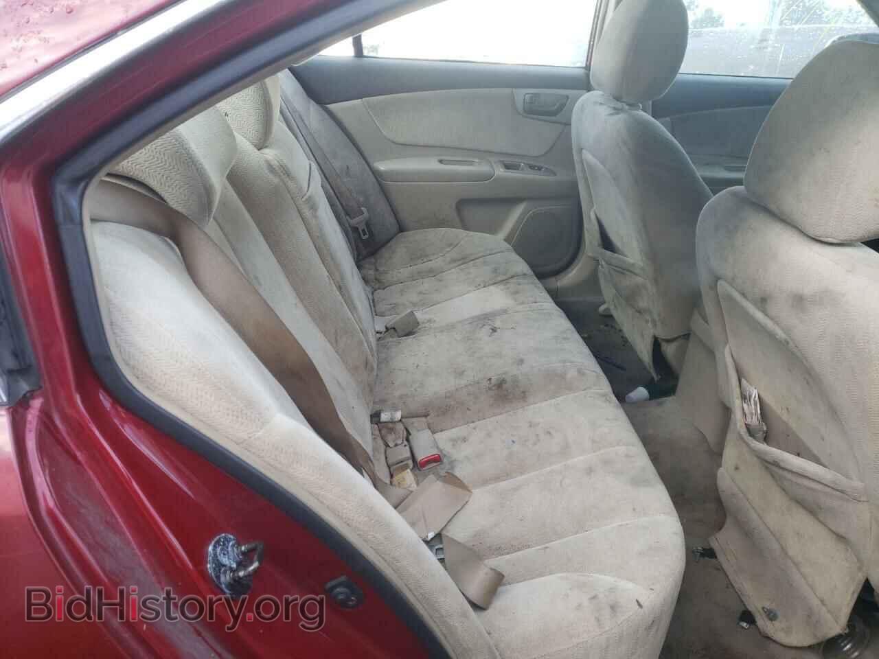 2007 KIA OPTIMA - VIN: KNAGE123X75082634 - Фото 6