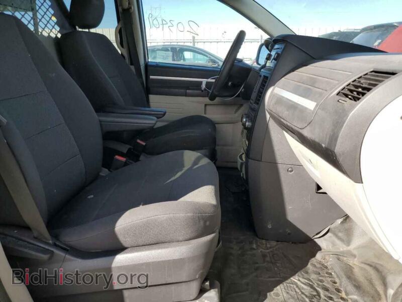 2009 Dodge CARAVAN (VIN 2D8HN11E89R628008) — photo 5 of 10