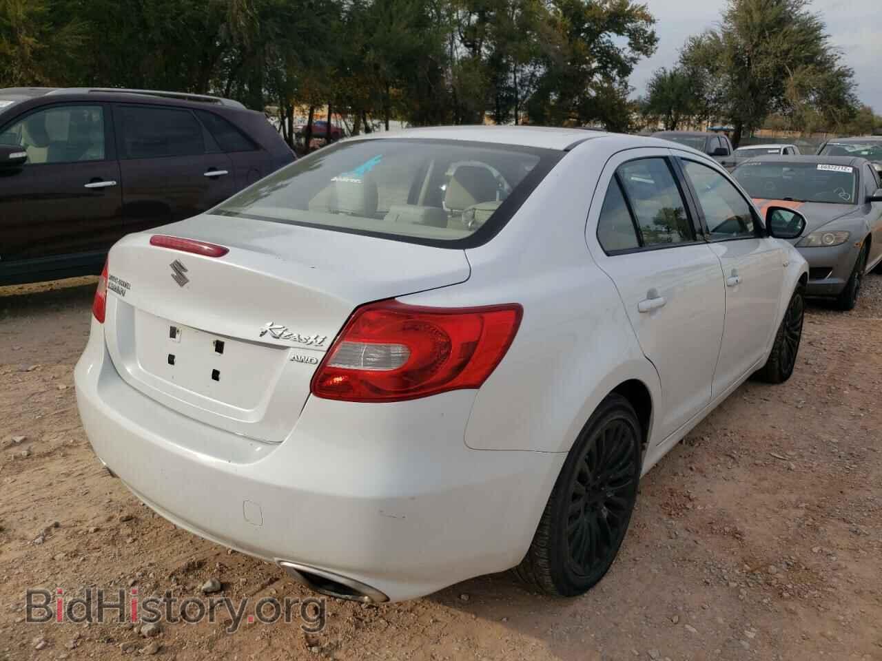 2011 SUZUKI KIZASHI - VIN: JS2RF9A3XB6110868 - Photo 4