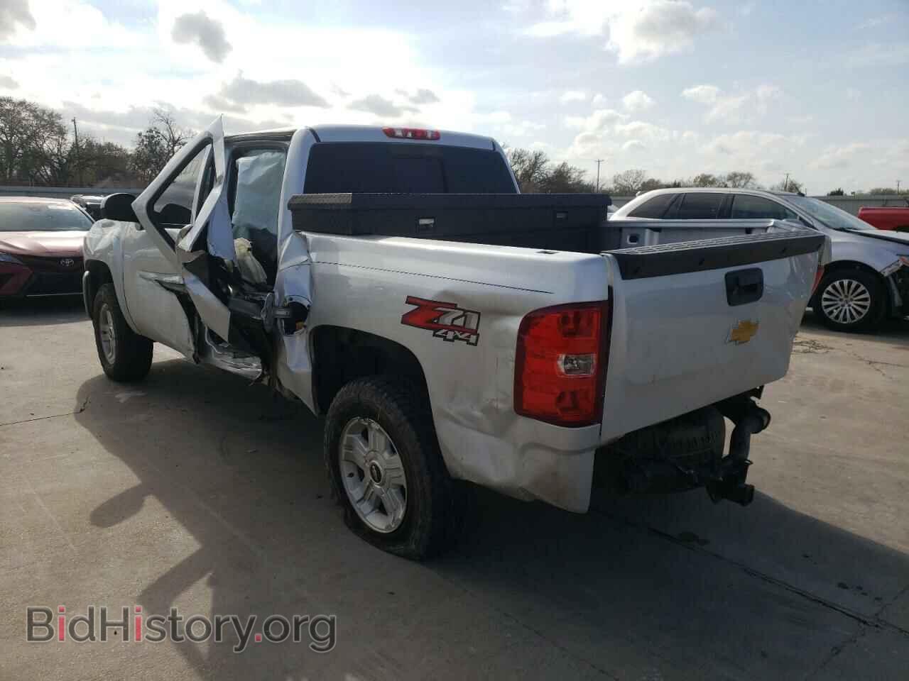2013 CHEVROLET SILVERADO - VIN: 3GCPKTE75DG106686 - Фото 3