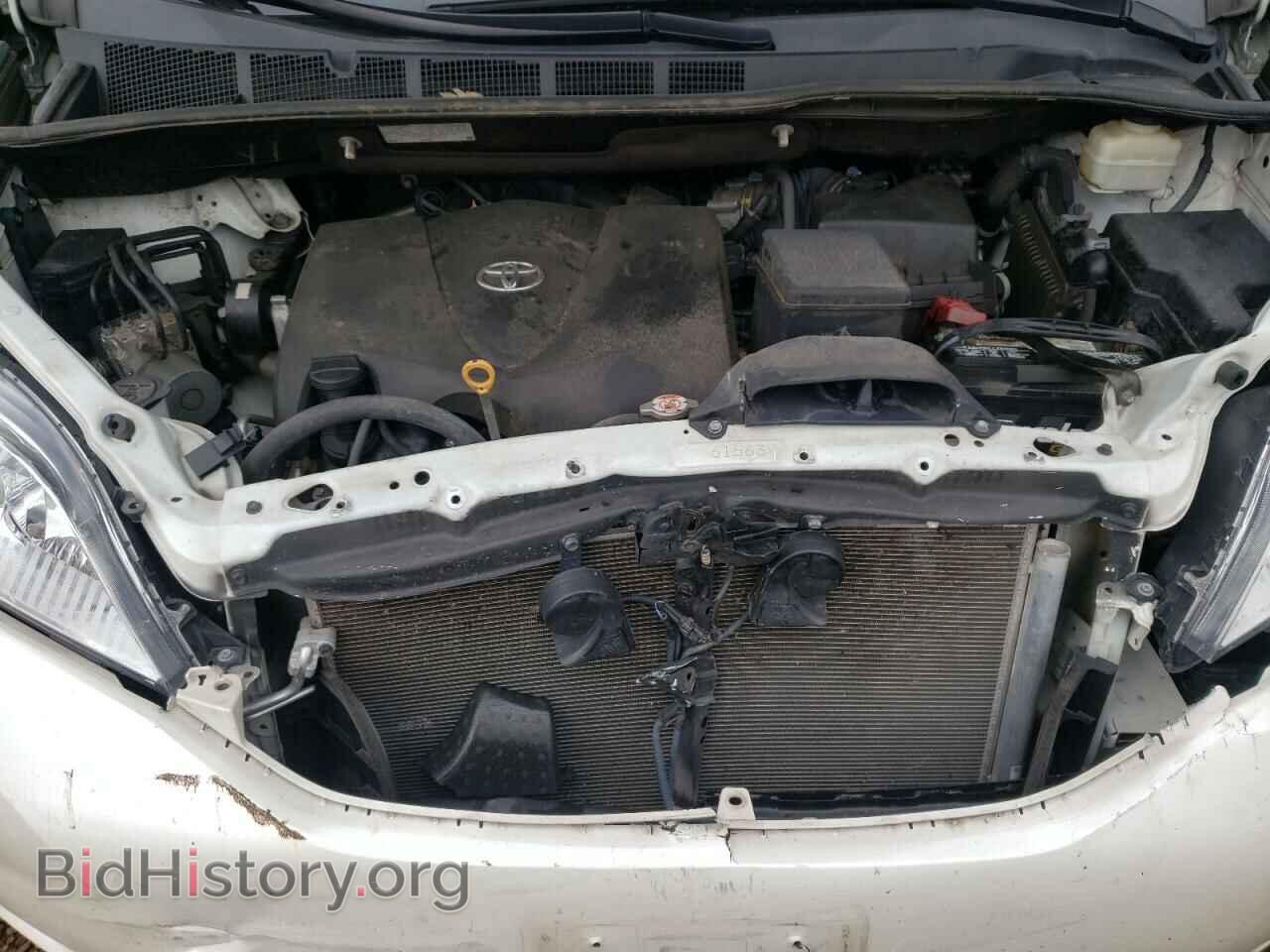 2017 TOYOTA All Models - VIN: 5TDYZ3DC3HS842404 - Фото 12