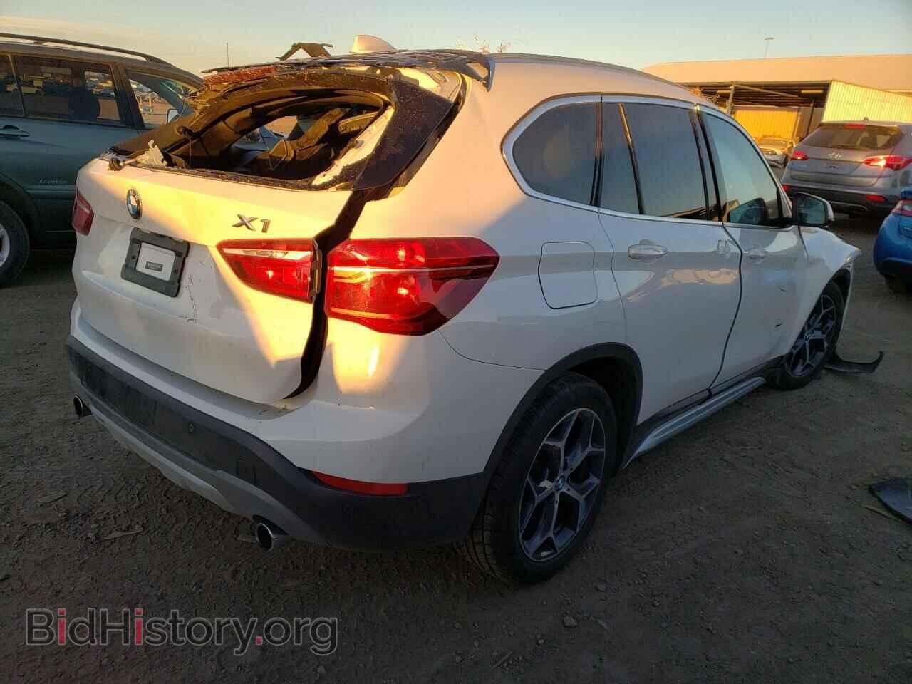 2018 BMW X1 - VIN: WBXHT3C30J5L25854 - Фото 4