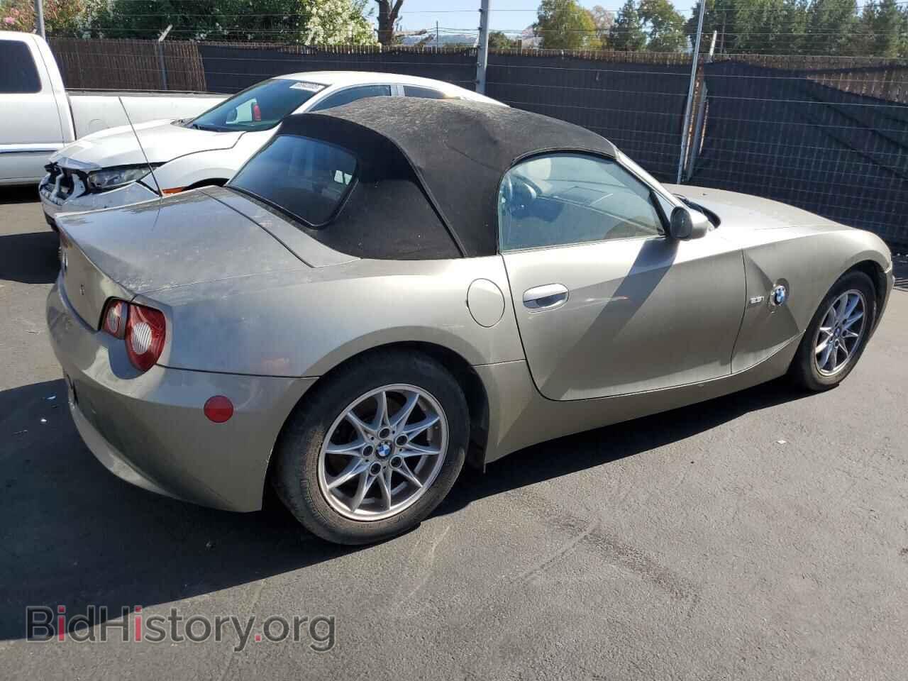 2005 BMW Z4 - VIN: 4USBT33525LS53555 - Фото 3