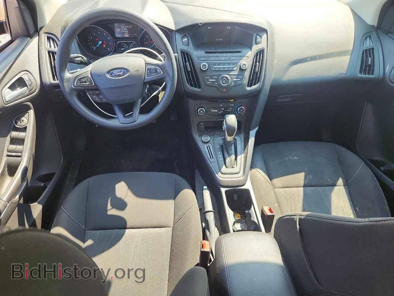 2017 FORD FOCUS - VIN: 1FADP3F2XHL331952 - Photo 8
