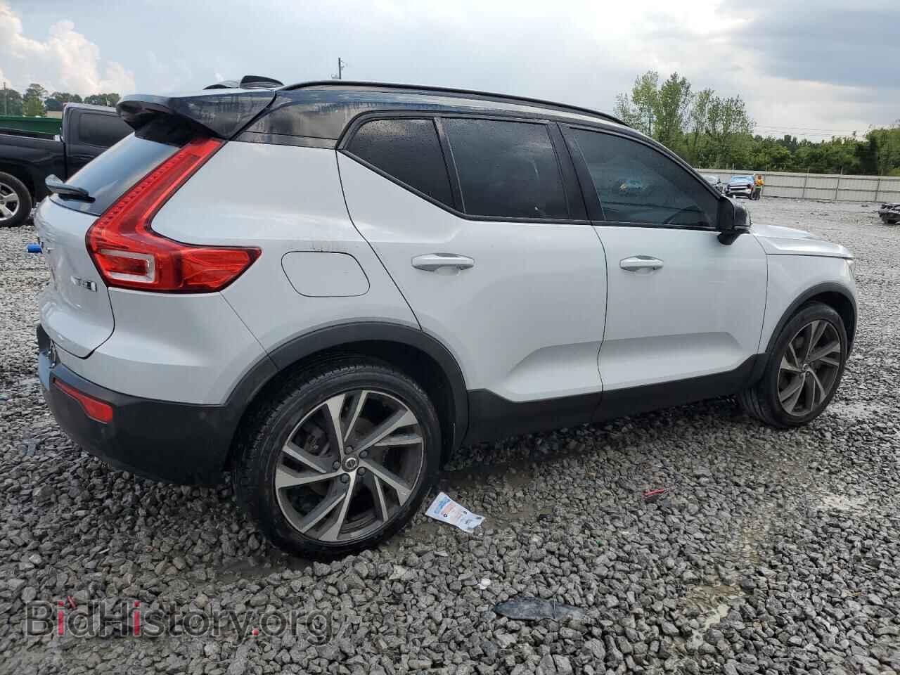 2021 VOLVO XC40 - VIN: YV4162UM2M2427912 - Фото 3