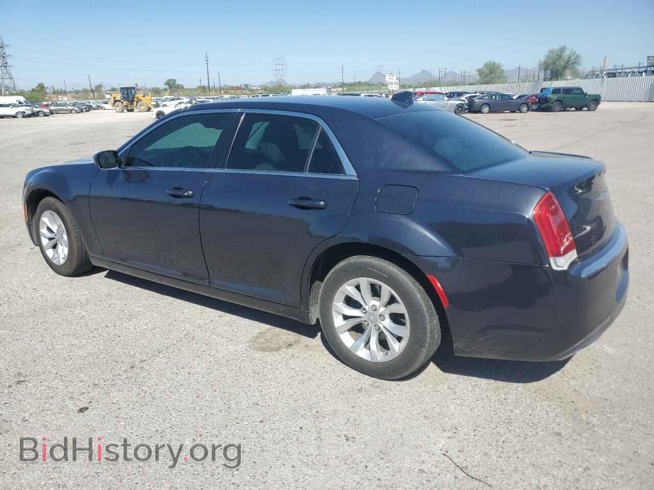 2015 CHRYSLER 300 - VIN: 2C3CCAAG3FH903984 - Фото 2