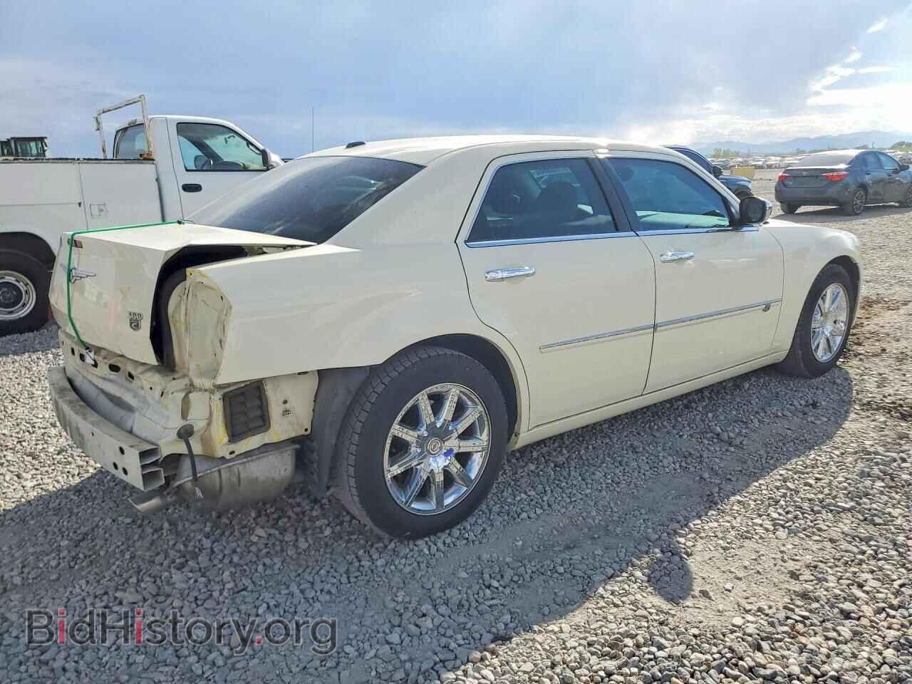 2010 CHRYSLER 300 - VIN: 2C3CA6CT8AH126224 - Photo 3