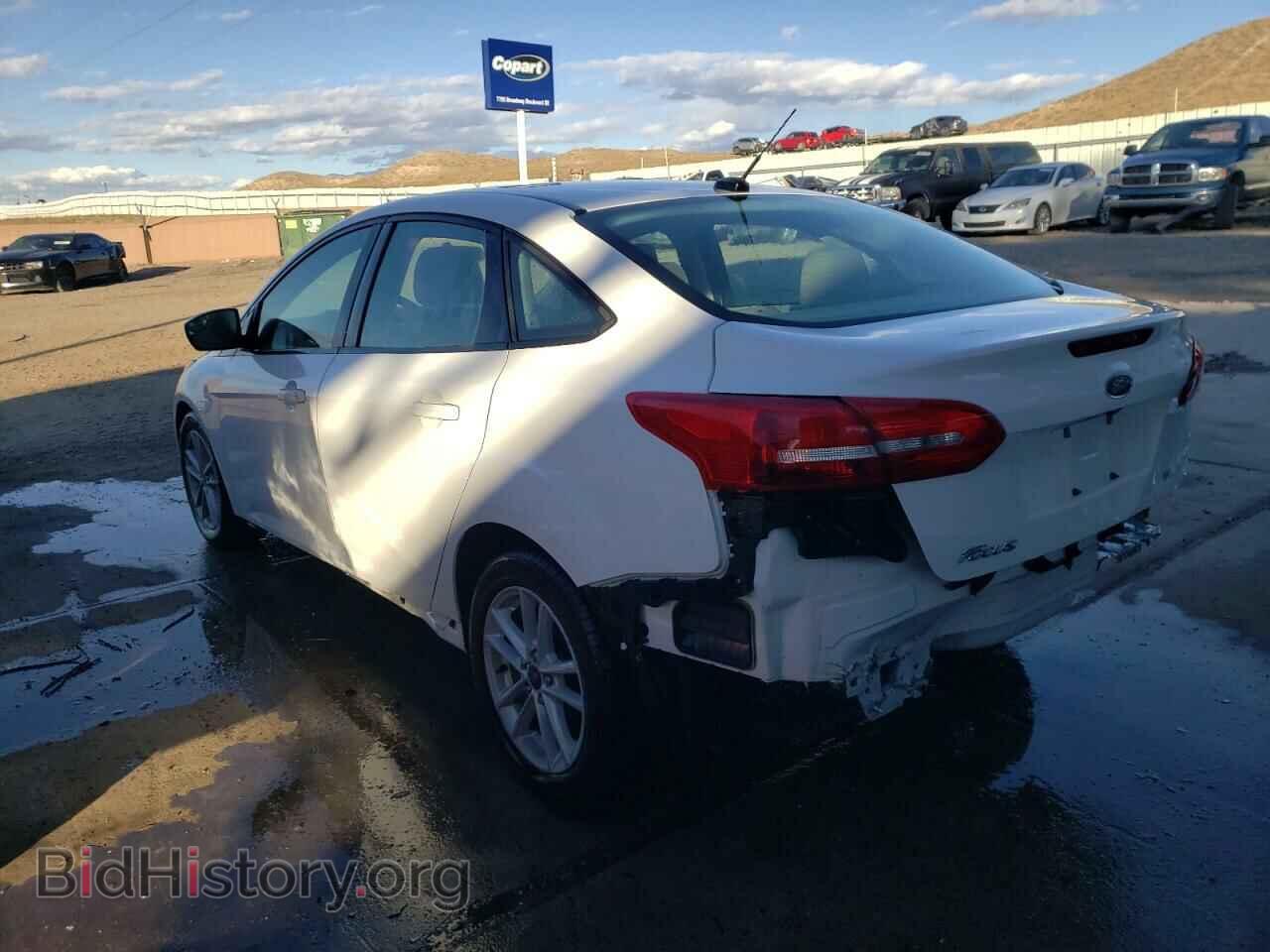 2018 FORD FOCUS - VIN: 1FADP3F22JL280890 - Фото 2