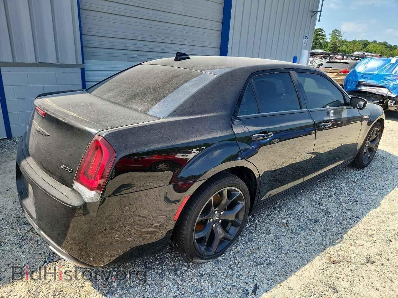 2021 CHRYSLER 300 - VIN: 2C3CCAAGXMH595967 - Photo 3