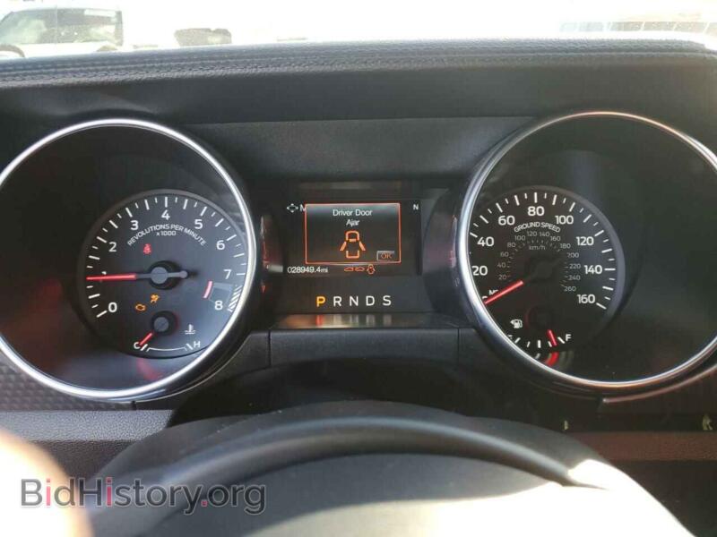 2018 Ford MUSTANG (VIN 1FA6P8CF6J5123624) — photo 9 of 12