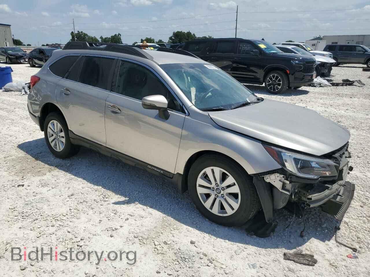 2018 SUBARU OUTBACK - VIN: 4S4BSAFC3J3307099 - Фото 4