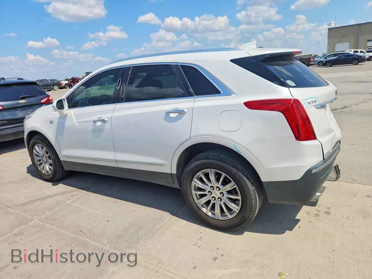 2017 CADILLAC XT5 - VIN: 1GYKNARSXHZ175863 - Photo 2