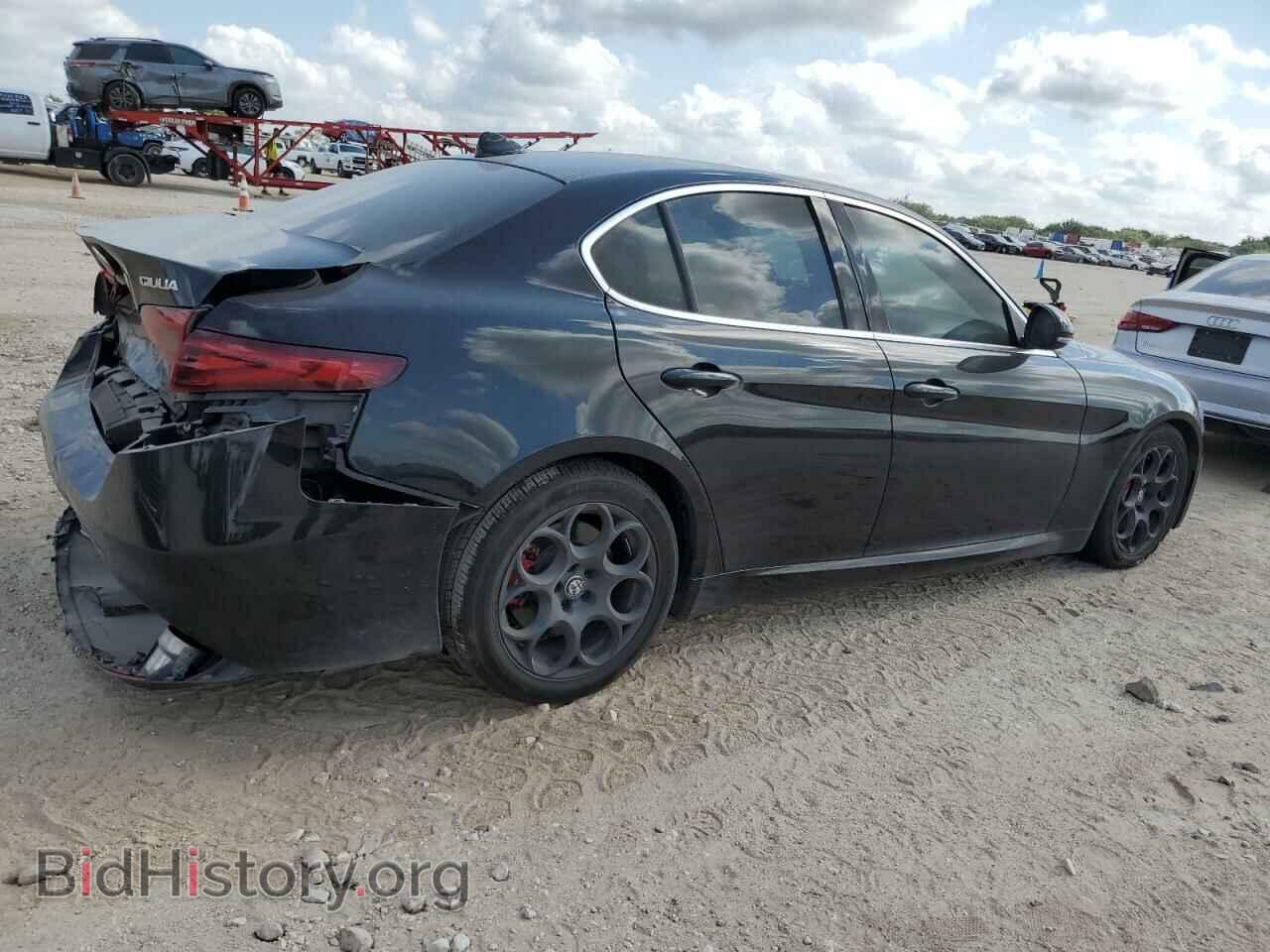 2017 ALFA ROMEO GIULIA - VIN: ZARFAEBN3H7543073 - Photo 3