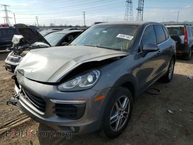 2016 Porsche CAYENNE (VIN WP1AA2A25GLA04453) — photo 2 of 10