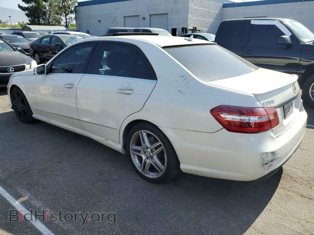 2010 MERCEDES-BENZ E-CLASS - VIN: WDDHF5GB5AA021739 - Фото 2