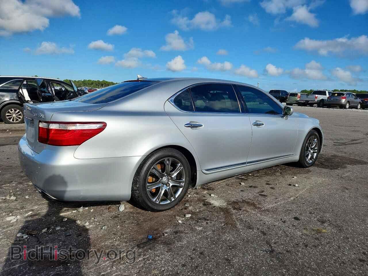 2007 LEXUS LS460 - VIN: JTHGL46F475005092 - Photo 3