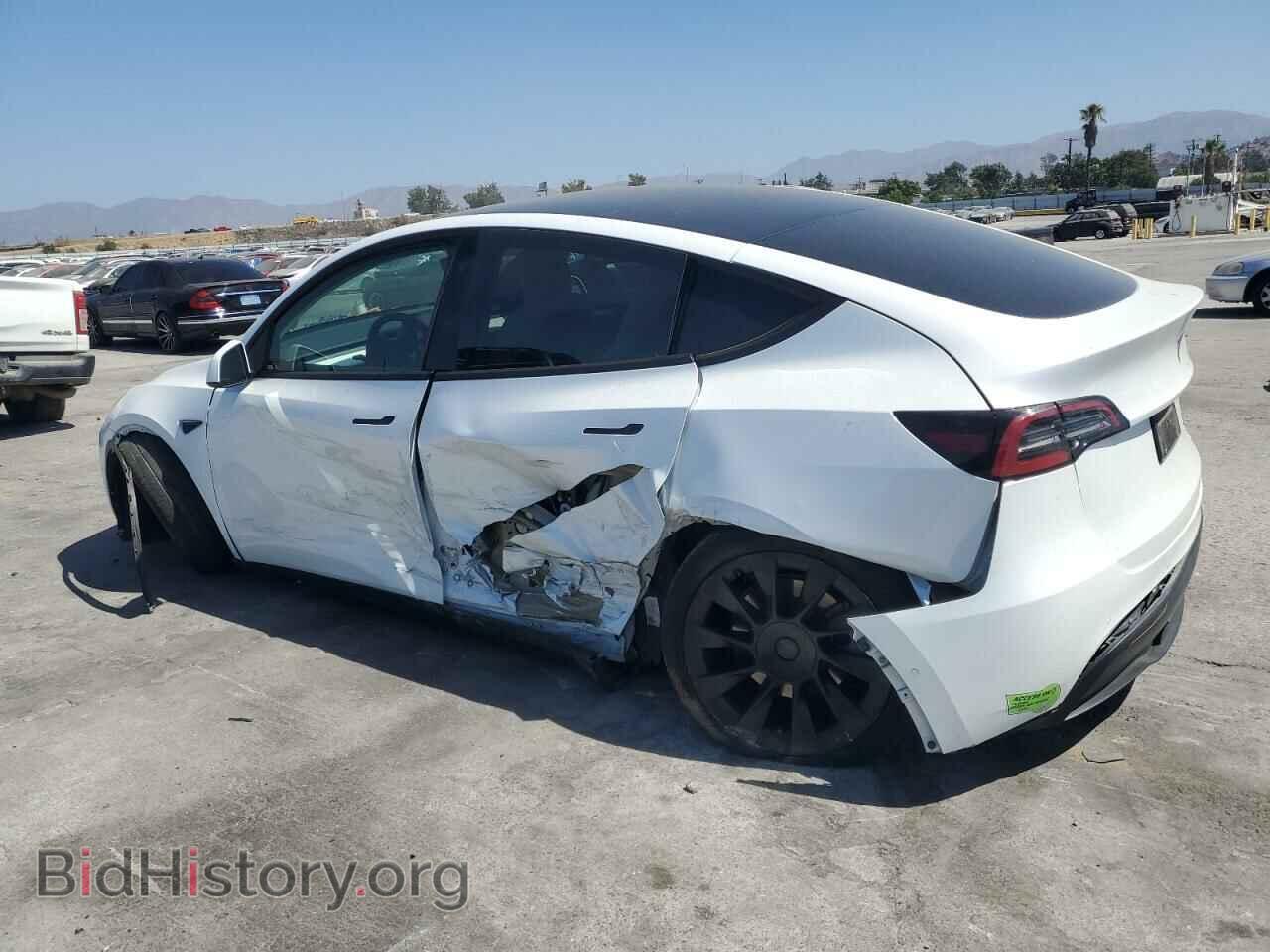 2022 TESLA MODEL Y - VIN: 7SAYGAEE8NF559042 - Фото 2