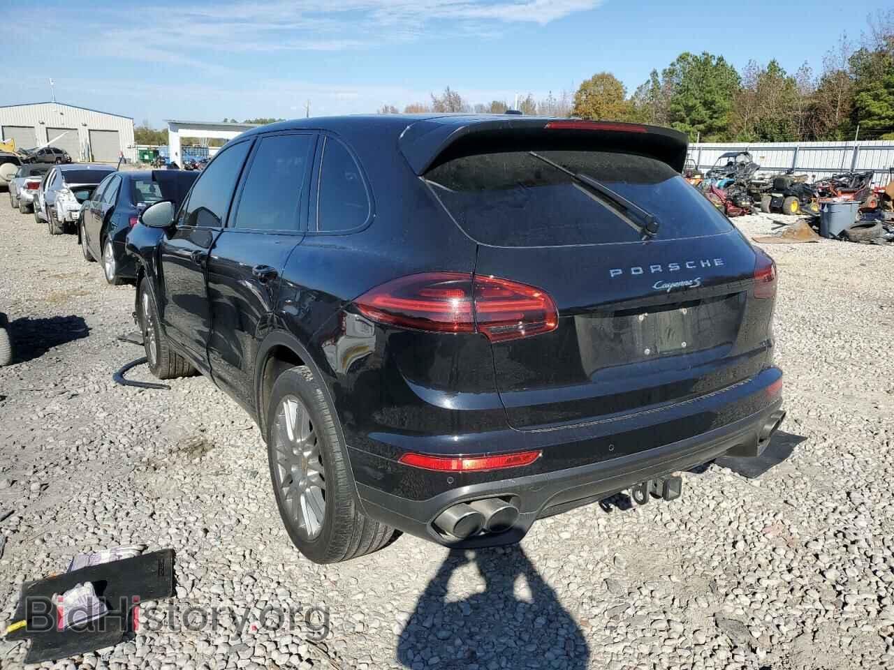 2017 PORSCHE CAYENNE - VIN: WP1AB2A22HLA51812 - Фото 2