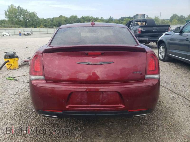 2021 Chrysler 300 (VIN 2C3CCABT4MH533010) — photo 6 of 13