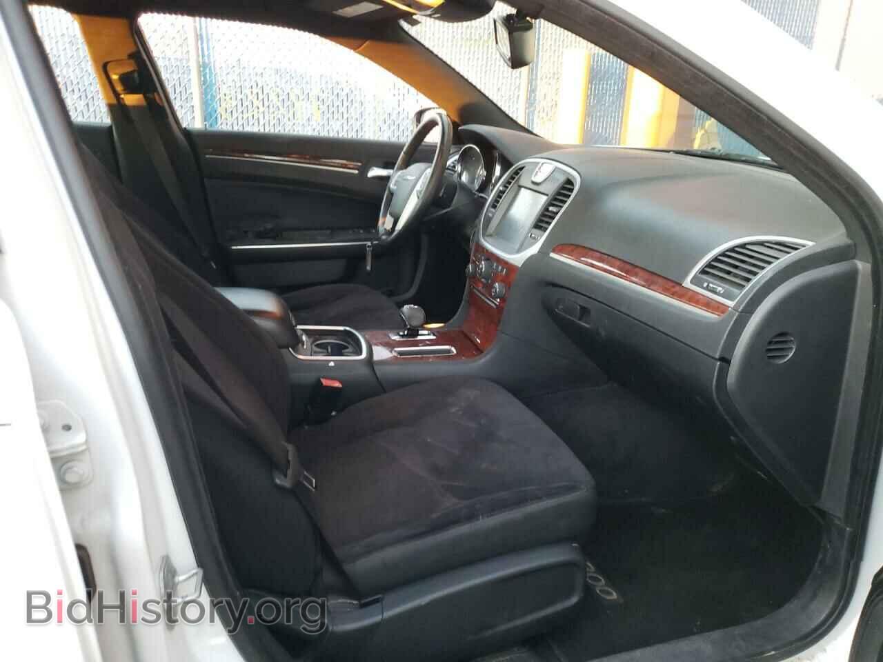 2012 CHRYSLER 300 - VIN: 2C3CCAAG9CH181402 - Фото 5