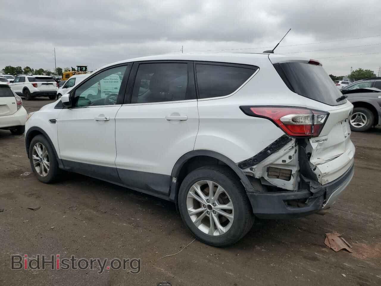 2017 FORD ESCAPE - VIN: 1FMCU9GD1HUB68261 - Фото 2