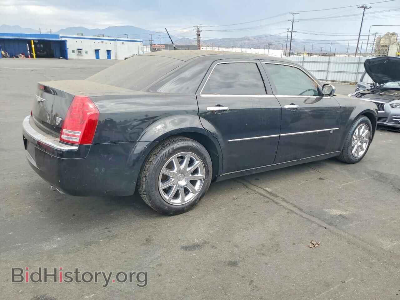 2008 CHRYSLER 300 - VIN: 2C3KA63H18H140239 - Photo 3
