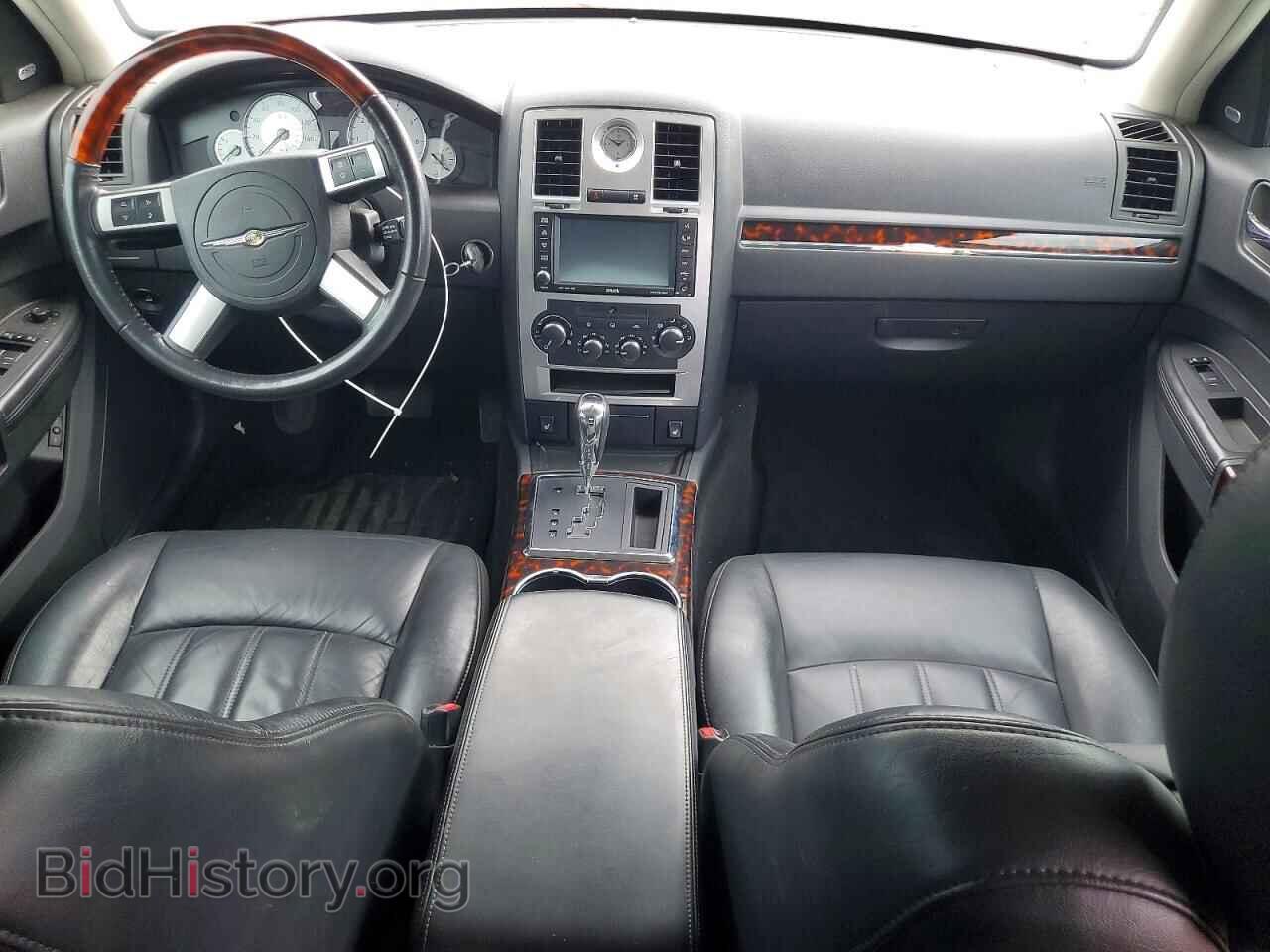 2008 CHRYSLER 300 - VIN: 2C3KA63H18H140239 - Photo 8