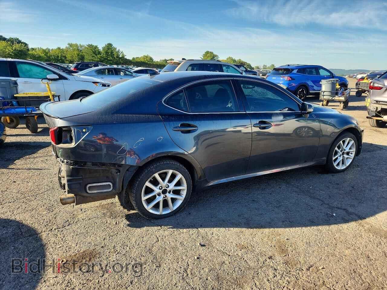 2011 LEXUS IS - VIN: JTHCF5C28B5048100 - Photo 3