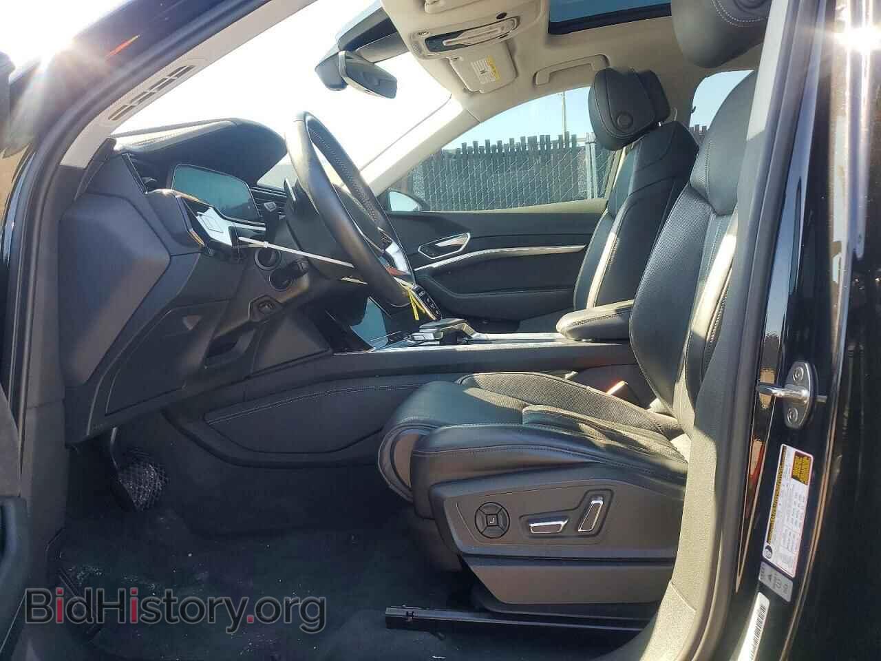 2019 AUDI E-TRON - VIN: WA1VAAGE0KB021989 - Photo 7