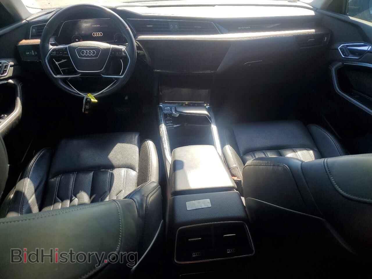 2019 AUDI E-TRON - VIN: WA1VAAGE0KB021989 - Photo 8