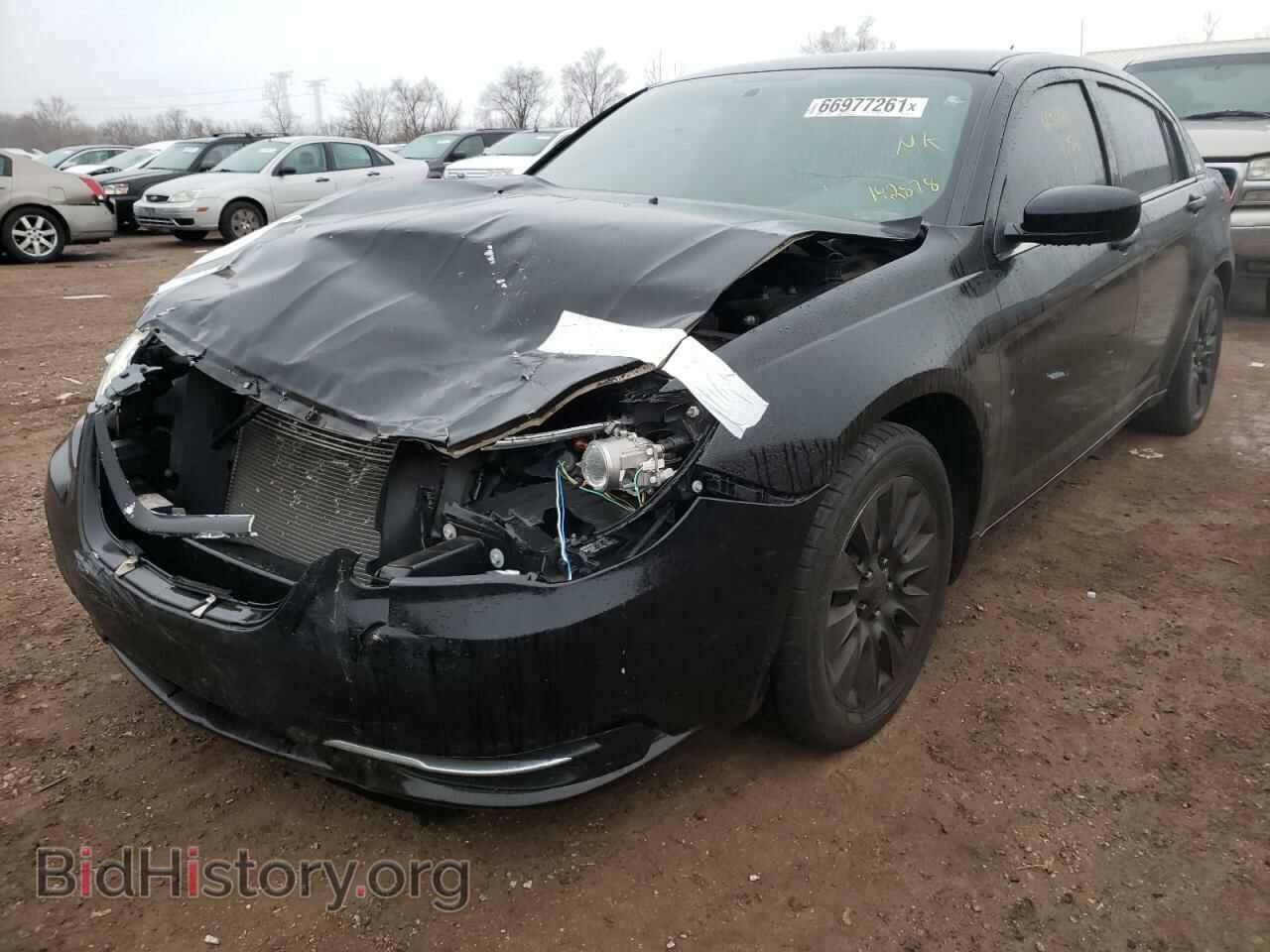 2014 CHRYSLER 200 - VIN: 1C3CCBAB0EN142878 - Фото 2
