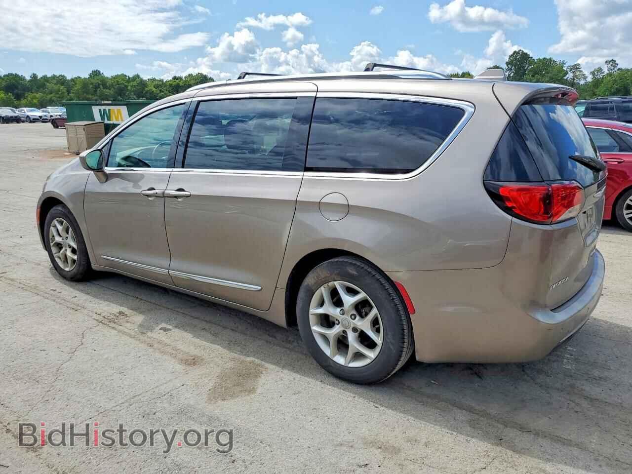 2018 CHRYSLER PACIFICA - VIN: 2C4RC1BG2JR235702 - Фото 2