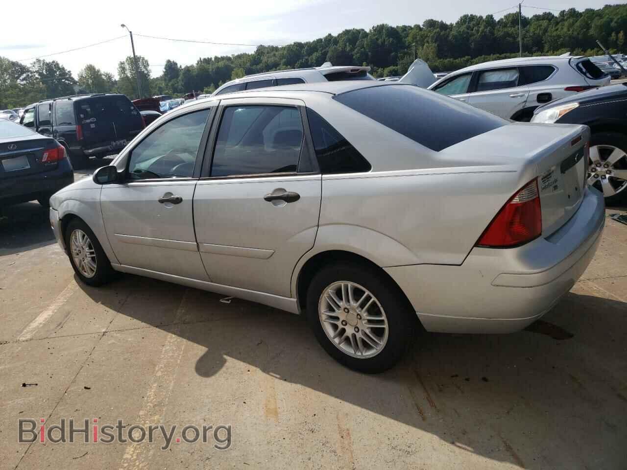 2007 FORD FOCUS - VIN: 1FAFP34N77W136166 - Фото 2