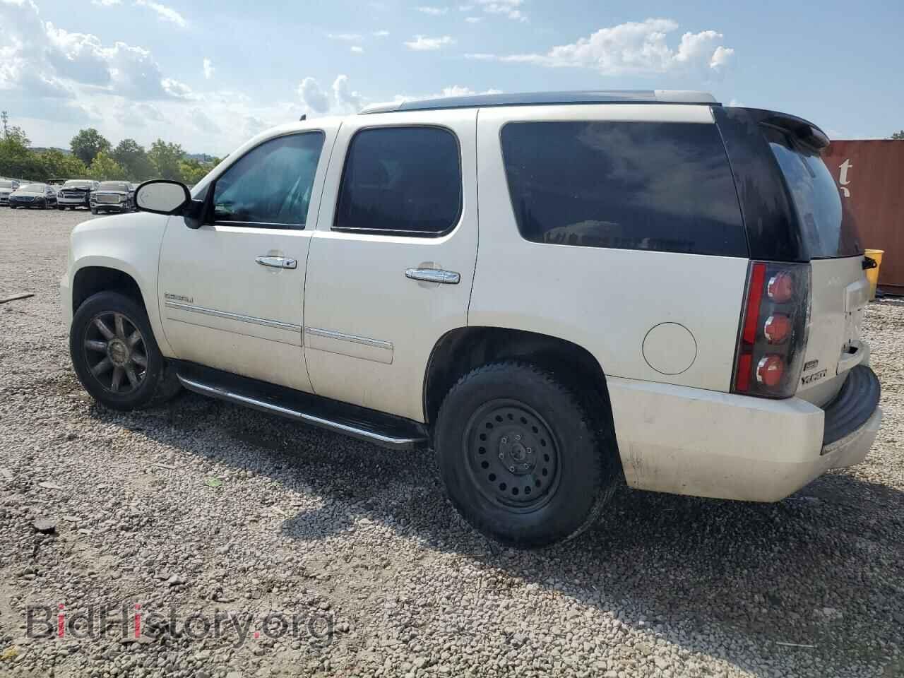 2011 GMC YUKON - VIN: 1GKS1EEF1BR366083 - Фото 2