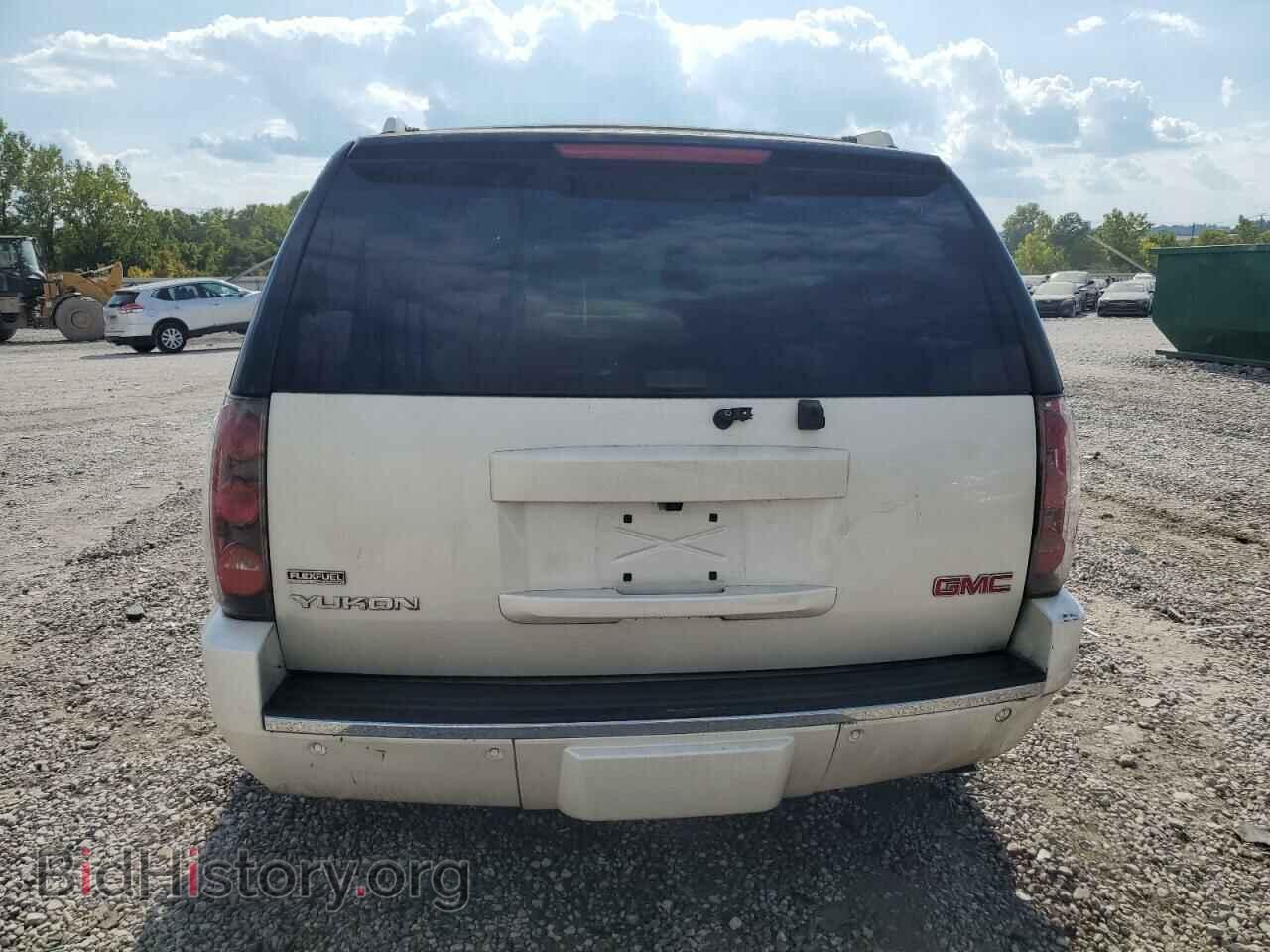 2011 GMC YUKON - VIN: 1GKS1EEF1BR366083 - Фото 6